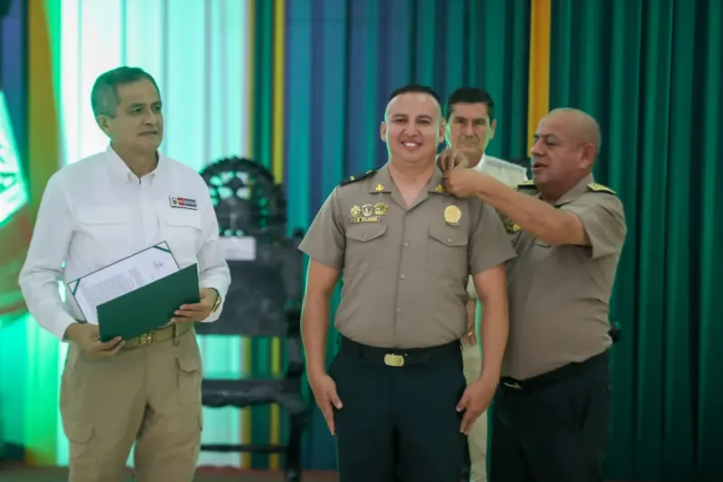 Otorgan ascenso excepcional a 26 suboficiales PNP por valerosas acciones contra el crimen