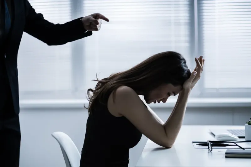 Relacionarse con personas tóxicas (sobre todo en la familia o el trabajo) acelera el envejecimiento