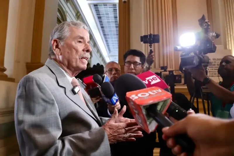 Congreso: Rospigliosi pide esperar con tranquilidad resultados de elecciones 2026