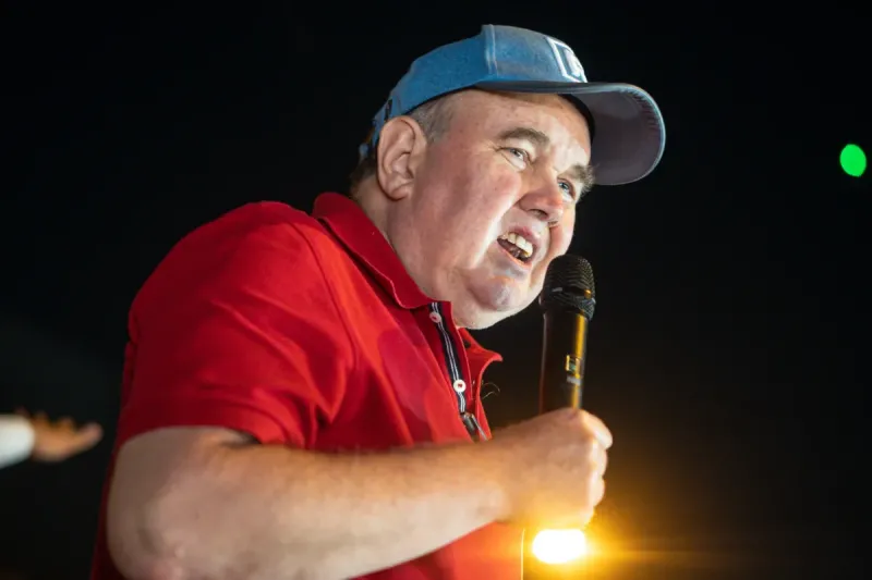 El ultraderechista Rafael López Aliaga ofrece una recompensa y luego la retira a quien le dé pruebas de fraude electoral en Perú