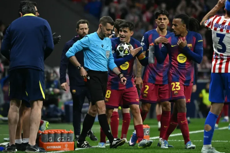 El Barcelona denuncia ante la UEFA "errores" arbitrales ante el Atlético de Madrid