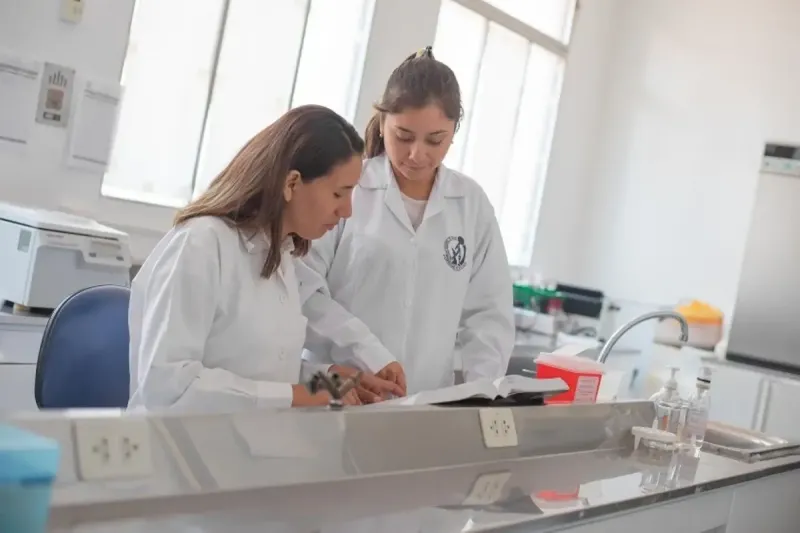 Inventoras pueden postular para representar al Perú en feria de tecnología en Corea