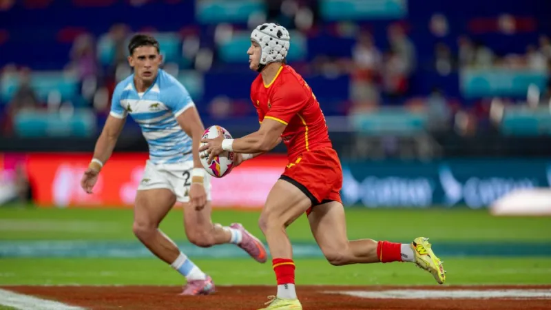España roza los cuartos en Hong Kong tras barrer a la campeona del mundo