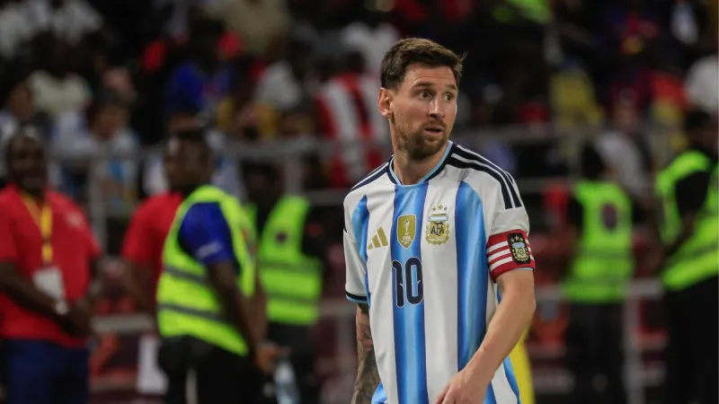 Messi manda construir tres viviendas para sus hijos en su exclusivo barrio de Castelldefels