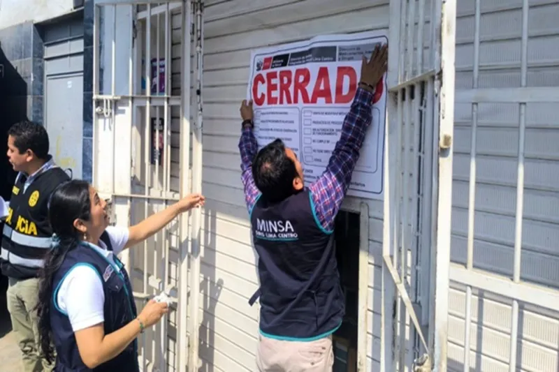 Minsa cierra 18 boticas e incauta medicamentos ilegales en operativos en Lima