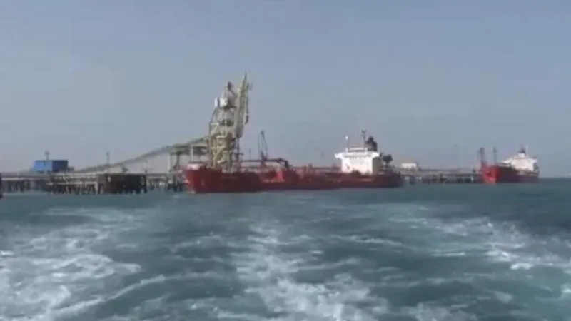 Irán anuncia reapertura del estrecho de Ormuz hasta el fin del alto el fuego con EE. UU.