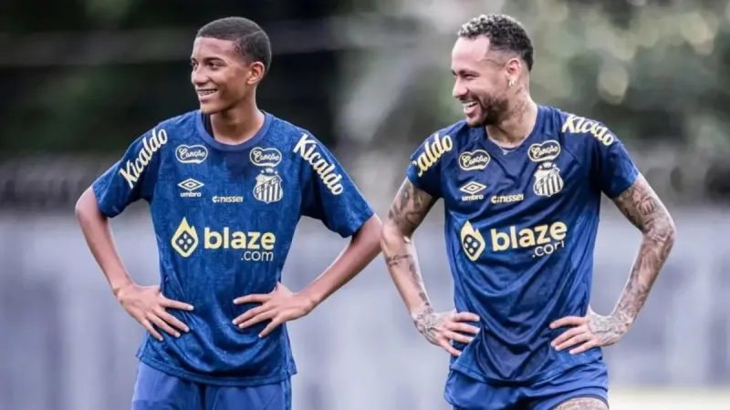 El hijo de Robinho renueva con el Santos hasta 2031