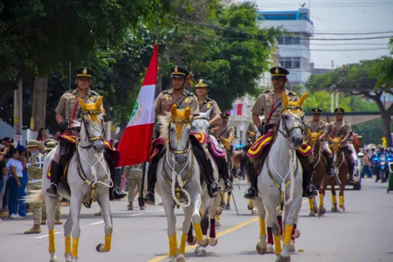 Chiclayo celebra sus 191 años con desfile cívico-militar lleno de tradición y orgullo
