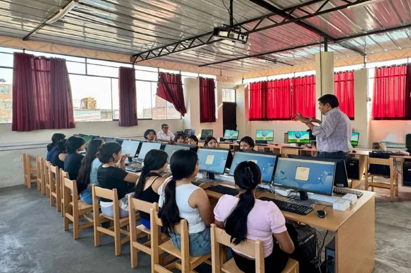 Más de 6,600 escolares tendrán tutores de IA para reforzar matemáticas