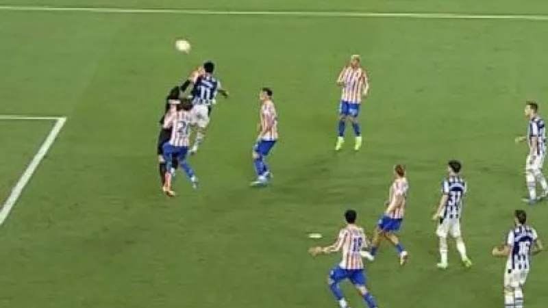 Pérez Burrull: "Es penalti claro"