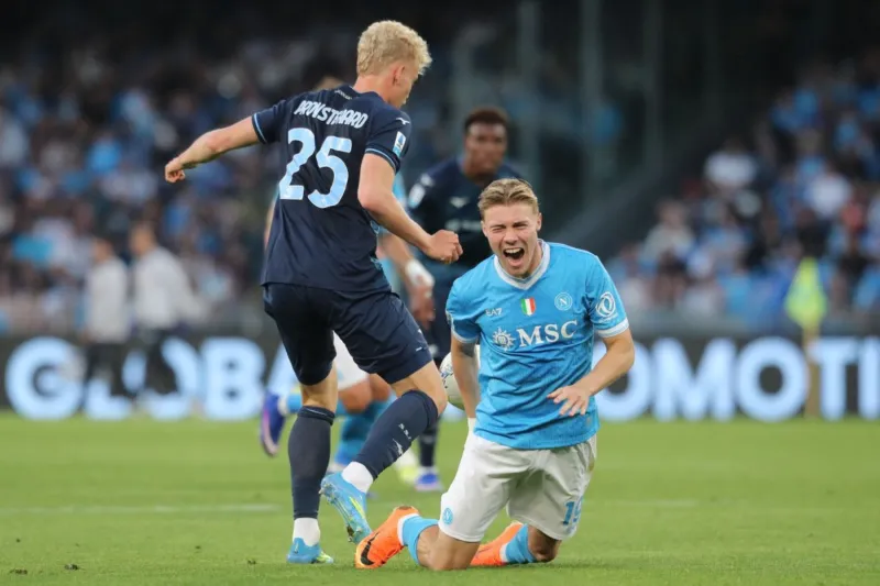 El Napoli cae ante la Lazio y el Inter de Milán tiene una autopista hacia el título