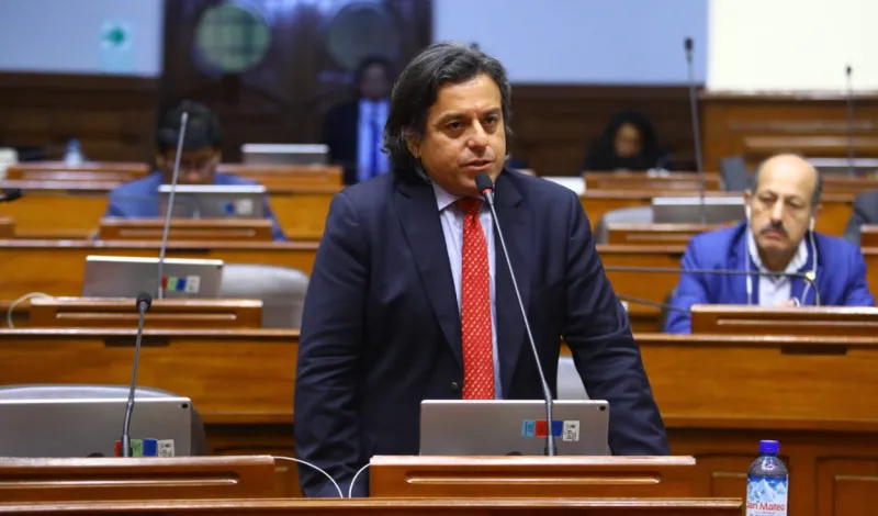 Edward Málaga pretende cambiar la ley electora para ampliar nulidad total de elecciones tras rechazo del JEE