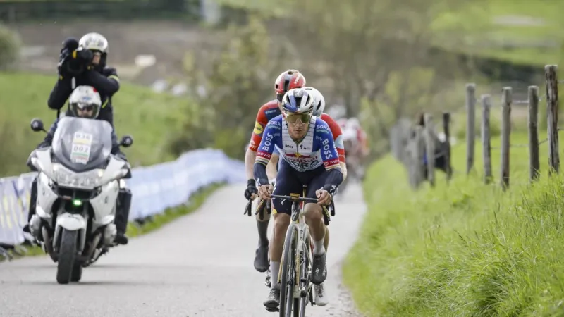 Evenepoel presenta su candidatura para Lieja: victoria en Amstel y mensaje a Pogacar y Seixas