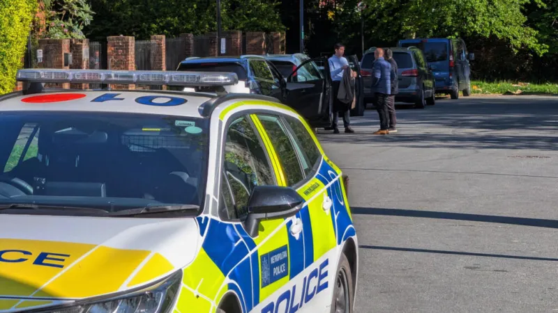 Policía antiterrorista investiga serie de incendios contra comunidad judía en Londres