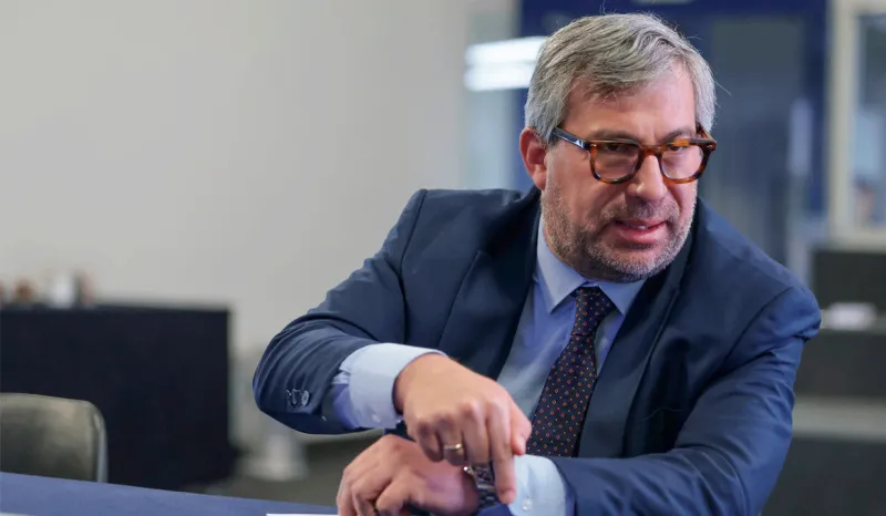 Piero Corvetto propone levantar el secreto de sus comunicaciones y entregar su pasaporte a la Fiscalía