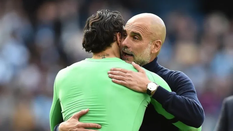 Nueva vacilada de Guardiola al Arsenal
