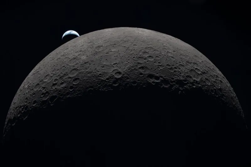 Artemis II: astronauta de la NASA capta impresionante “Earthset” con su iPhone 17 Pro Max