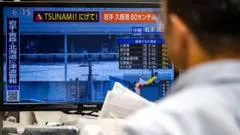 Japón, en alterta ante la posibilidad de que haya un nuevo terremoto de "gran magnitud" luego del sismo de este lunes que provocó una advertencia de tsunami