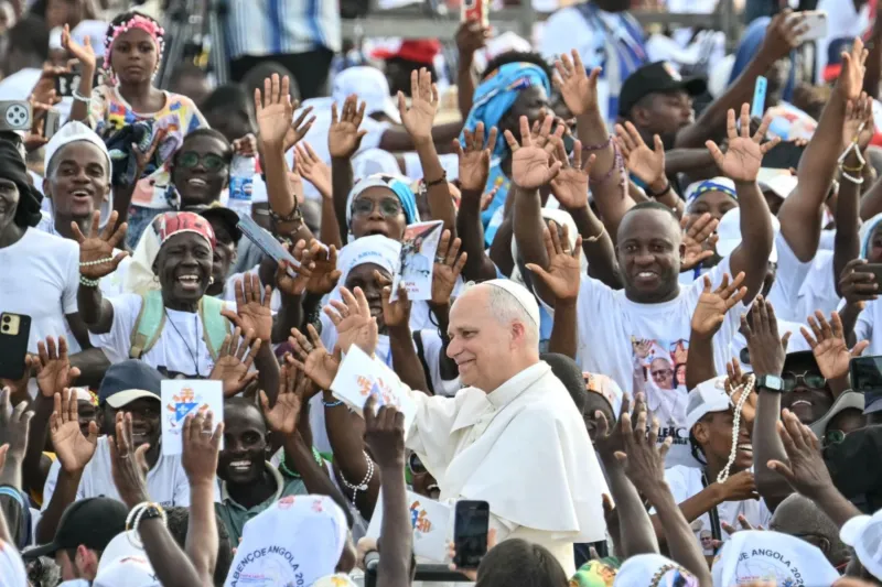 El papa denuncia la explotación y corrupción de los poderosos en visita a Angola