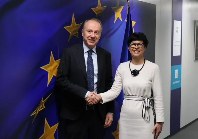 La Comisión Europea amenaza a Serbia con cortar los fondos: "Estamos evaluando si sigue cumpliendo las condiciones"