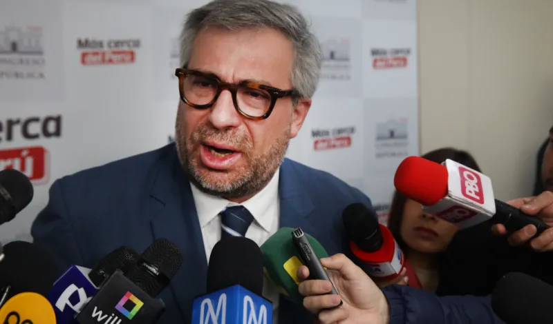 Piero Corvetto: Fiscalía exige pasaporte y comunicaciones al jefe ONPE