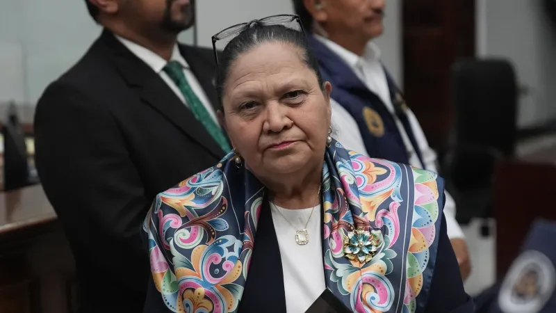 Arévalo se anota su mayor triunfo político con el fin del mandato de la fiscal general en Guatemala