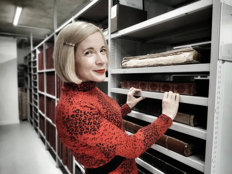 Lucy Worsley, historiadora: “Al Reino Unido le ha ido siempre mejor con reinas que con reyes”