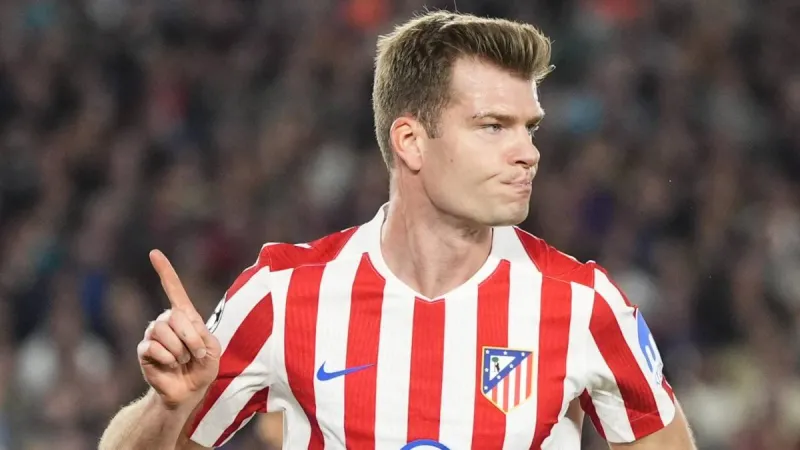 El Milan se desengaña con Lewandowski y apunta a Sorloth