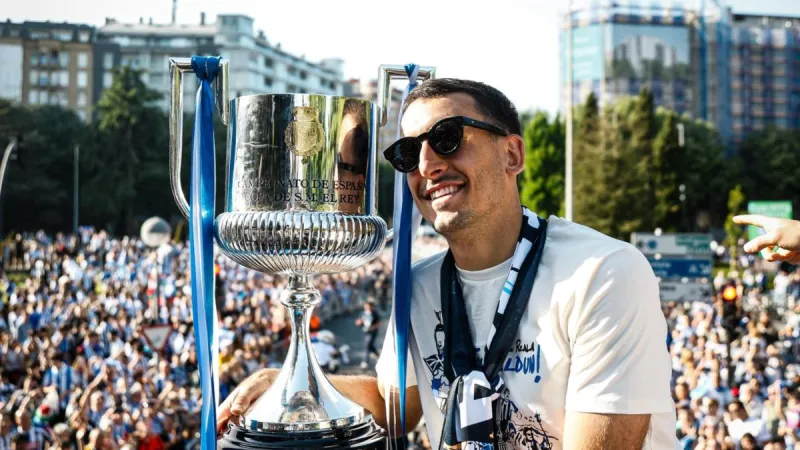 Oyarzabal cumple 29 años como ídolo total