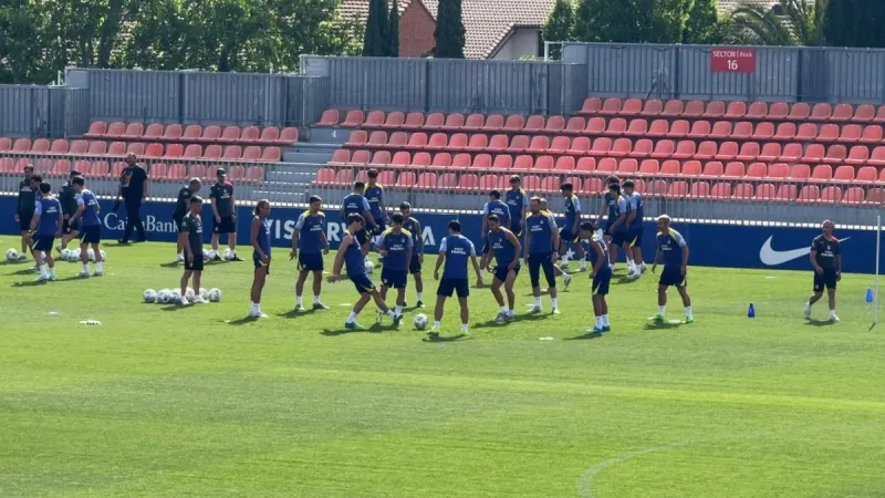 El Atlético regresa a LaLiga sin Lookman, Sorloth, Hancko y Giménez