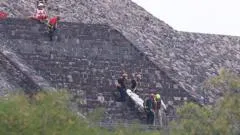 "Disparaba desde arriba en la pirámide y tenía rehenes": los relatos de testigos del tiroteo en Teotihuacán en el que murió una mujer y otras 13 personas resultaron heridas