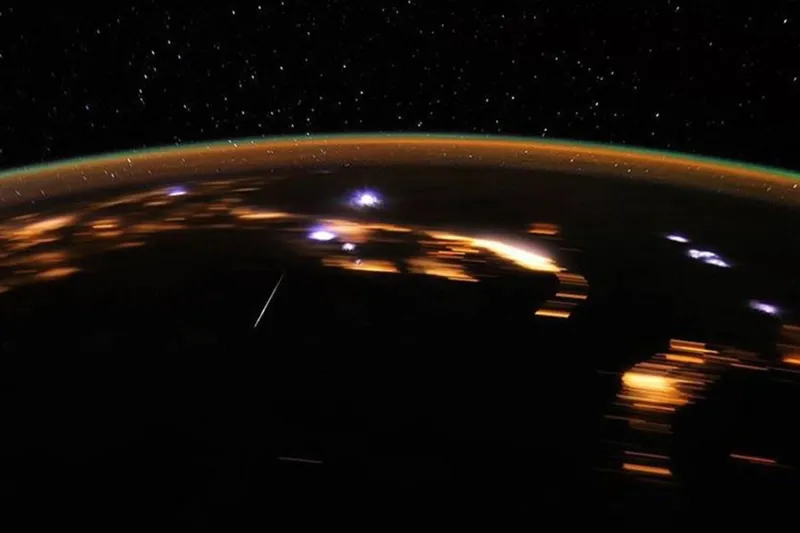 ¿Cuándo y cómo ver la lluvia de meteoros Líridas?