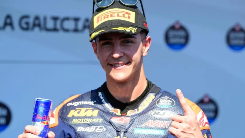 Rueda: "Al ser campeón, en el 'paddock' te miran de manera distinta"