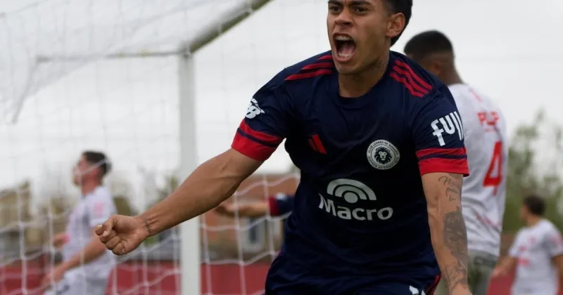 La lluvia de patadas contra el Leones FC, el equipo de la familia Messi que es el líder sensación de la Primera C