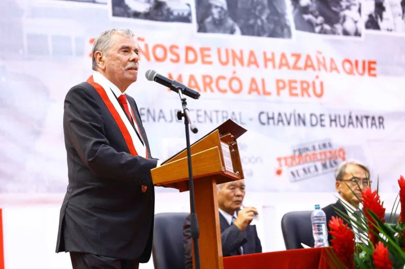 Fernando Rospigliosi destaca rol de Fuerzas Armadas en aniversario de Chavín de Huántar