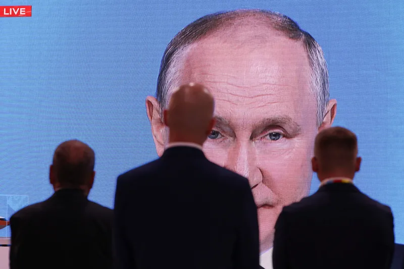If Putin blocks the internet, how was this article written?