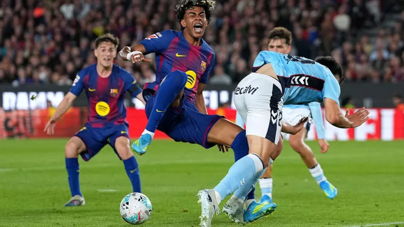Yamal scores but injured as Barcelona beat Celta to restore La Liga lead