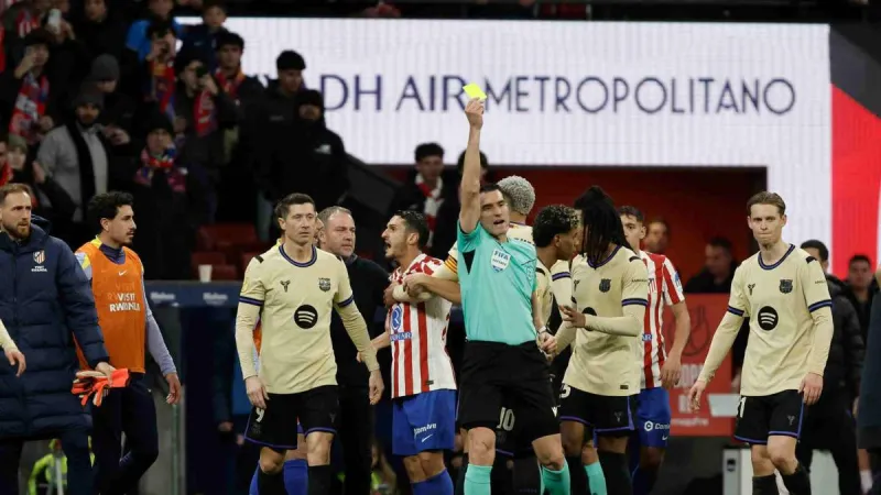 Indignación en todos los estamentos del Barça por la anulación del gol de Ferran: llueve sobre mojado