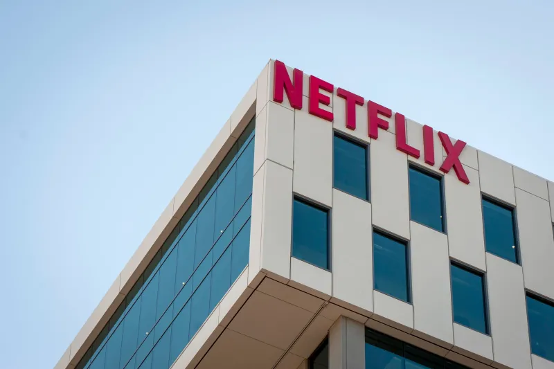 Netflix anuncia una recompra de acciones por 25.000 millones para reactivarse en Bolsa tras el fracaso con Warner