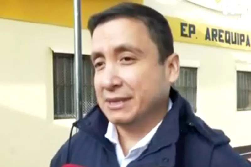 Arequipa: trasladan a 40 internos de alta peligrosidad de Socabaya a penal en Pasco