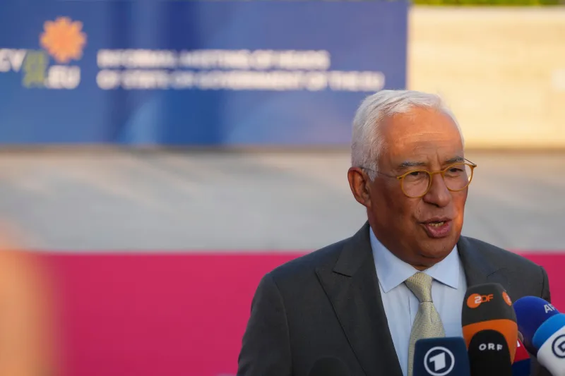 Los líderes de la UE piden que se avance ya en la adhesión de Ucrania tras aprobar el crédito de 90.000 millones: "Es el momento"