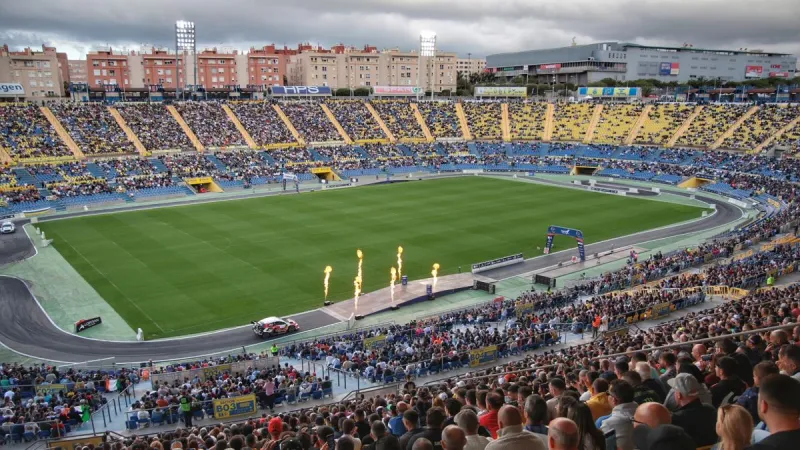 El Rally Islas Canarias… ¡se estrena en el Estadio de Gran Canaria!
