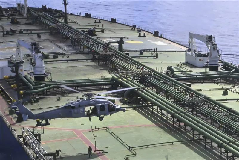 Irán y Estados Unidos reivindican su soberanía sobre el Estrecho de Ormuz tras el fracaso de las conversaciones