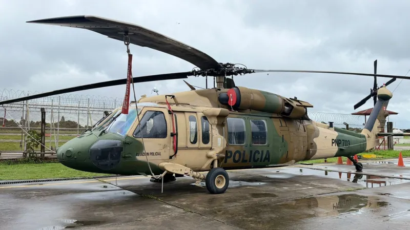 Lucha antidrogas: Capacitan a 16 policías para operar helicópteros UH-60 Black Hawk