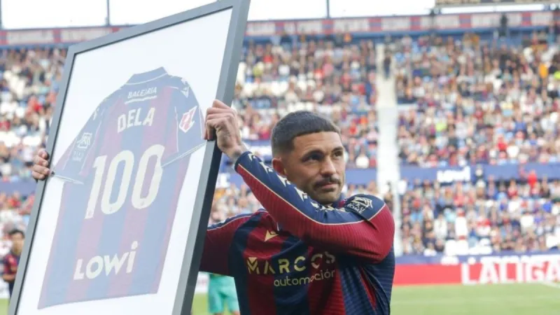 Dela entra en el club de los “cien” granota