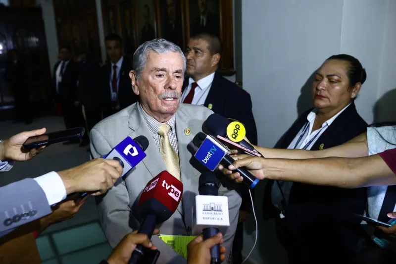 Rospigliosi asegura que actuará conforme a la Constitución y el Reglamento del Congreso