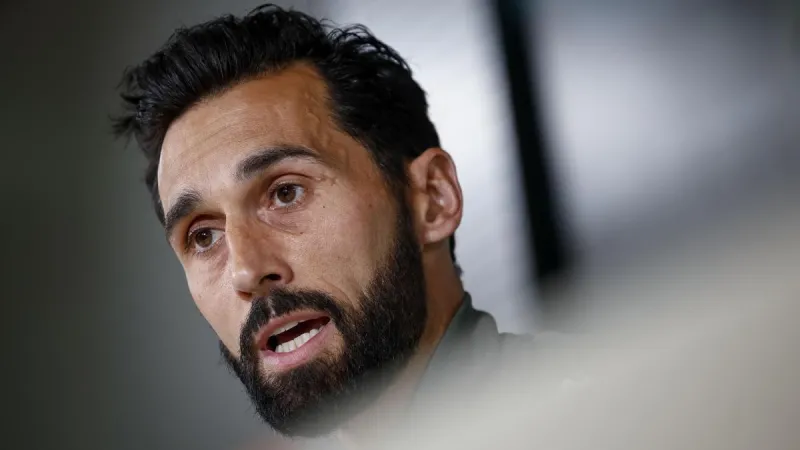 "Arbeloa recoge cable"