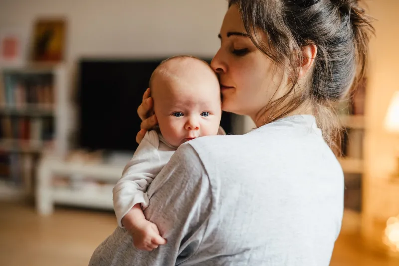 El apellido de la madre primero: en qué países tiene prioridad la herencia materna