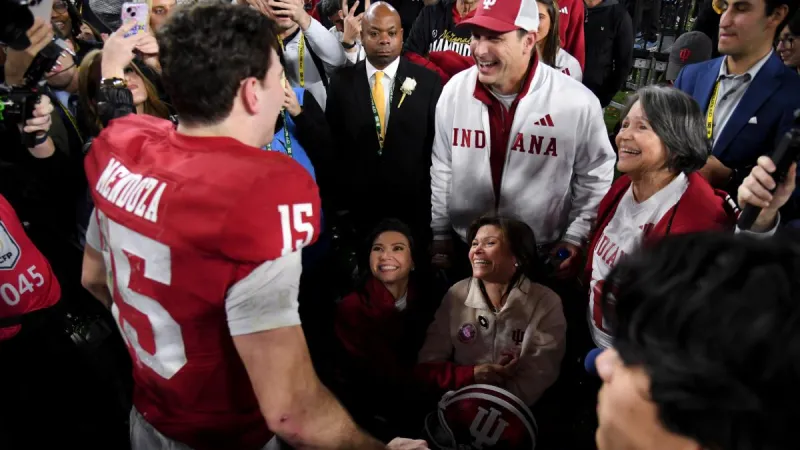 La inspiradora historia detrás del número 1 del draft: la silenciosa lucha de su madre con esclerosis múltiple