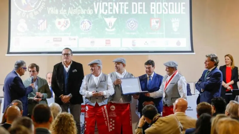 Presa, Ángel Torres y Radio MARCA premiados en Alalpardo en una emocionante gala